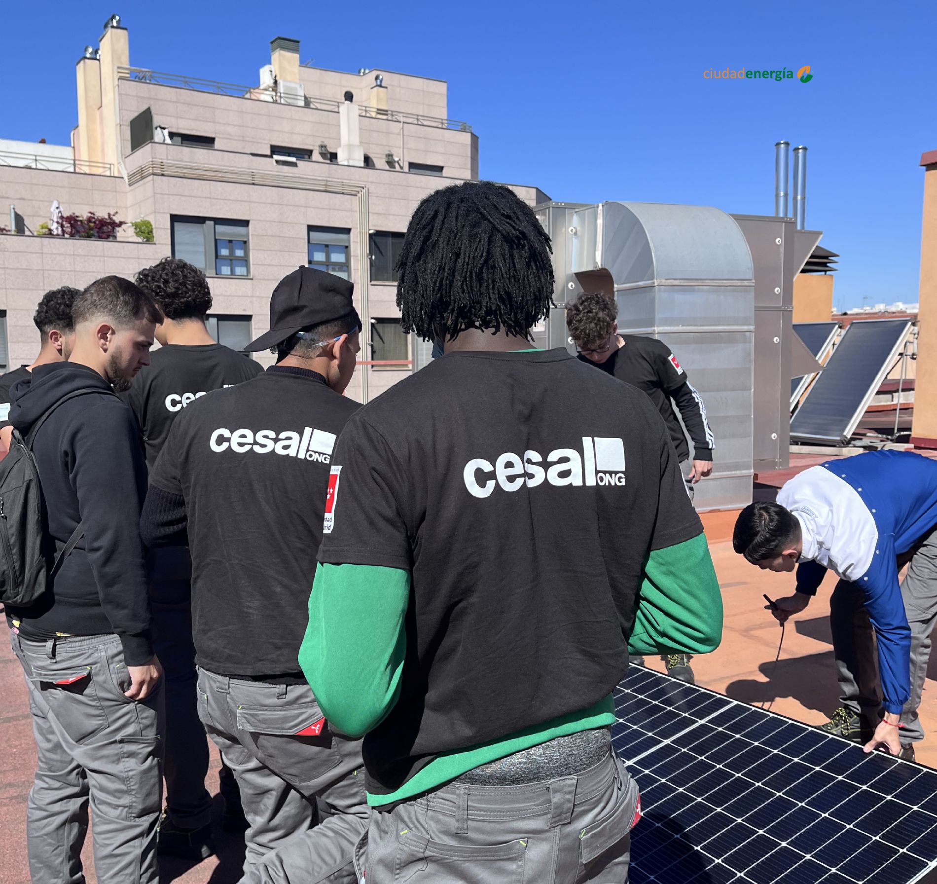 La Ctedra Master Battery - UPM forma a jvenes del curso de instalaciones solares fotovoltaicas de Cesal